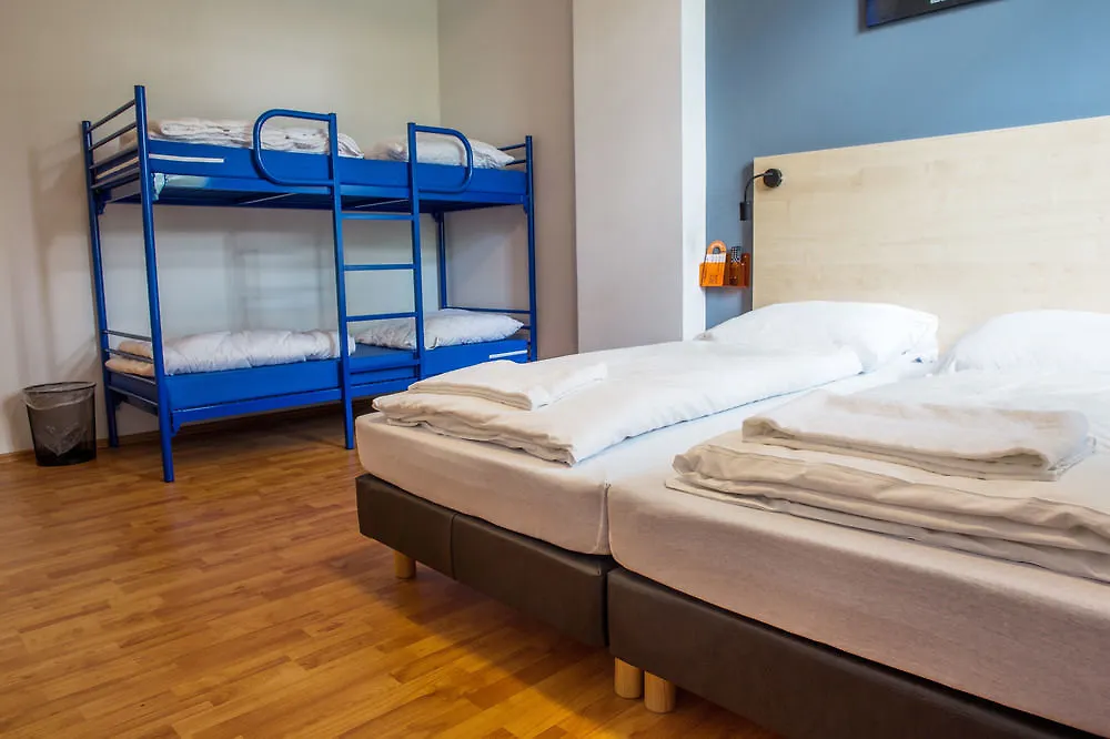A&O Salzburg Hauptbahnhof Hostel 0*,