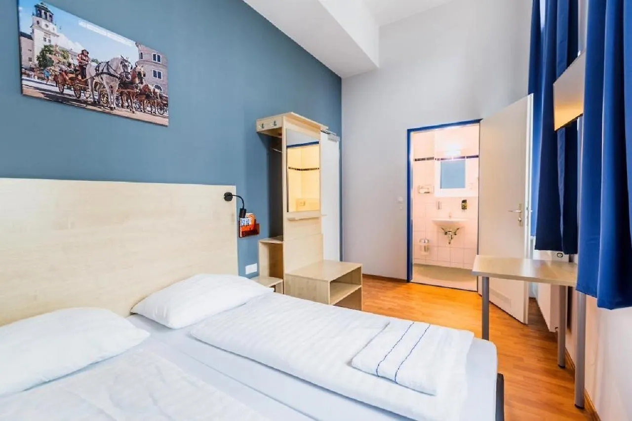 A&O Salzburg Hauptbahnhof Hostel 0*,  Oostenrijk