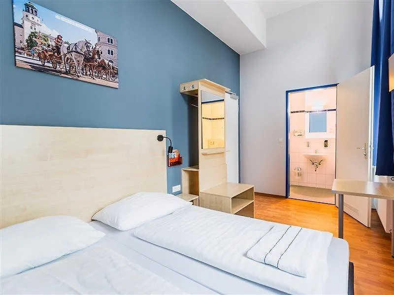Hostel A&O Salzburg Hauptbahnhof Austria