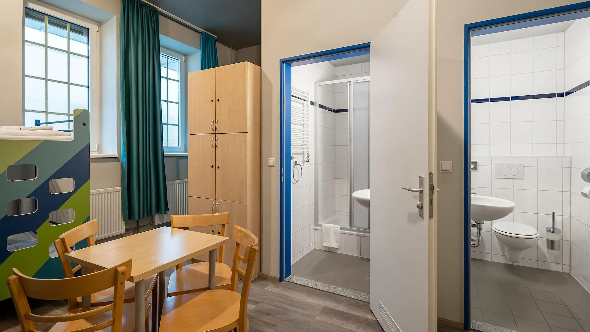A&O Salzburg Hauptbahnhof Hostel 0*,  Oostenrijk