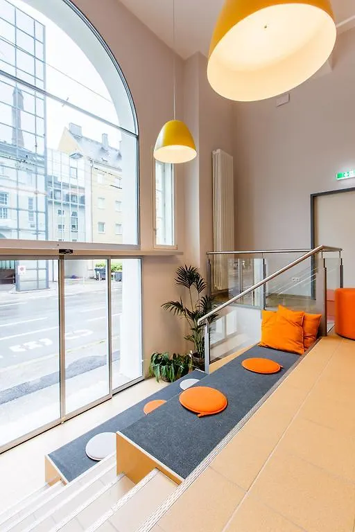 A&O Salzburg Hauptbahnhof Hostel 0*,